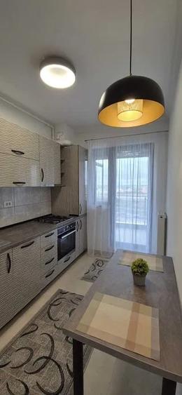 Apartament cu 2 camere decomandat, mobilat în Energia