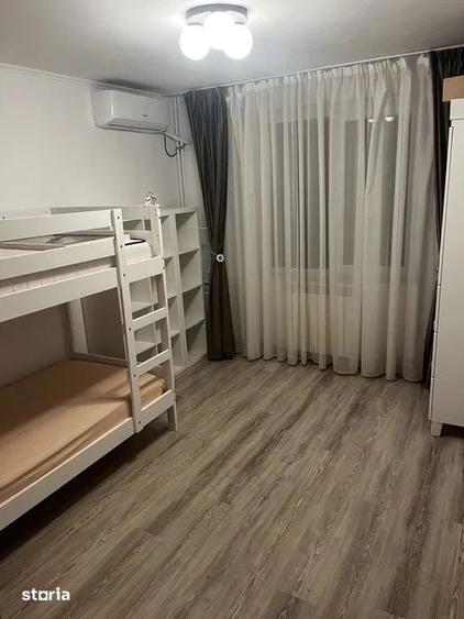 Apartament cu 3 camere în Crângași