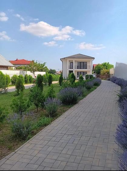 Casă cu 5 camere cu Teren 642 Mp în Mihai Bravu