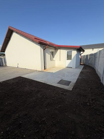 Casă cu 3 camere în Joița