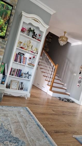 Duplex cu 4 camere cu Canalizare în Valea Adâncă