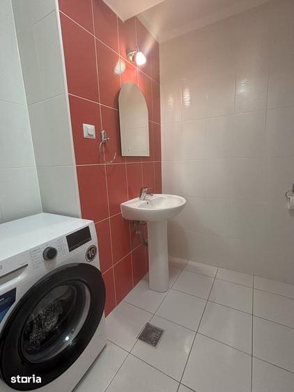 Apartament cu 3 camere decomandat în Theodor Pallady