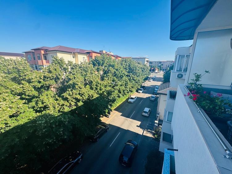 Apartament cu 3 camere decomandat în Kiseleff