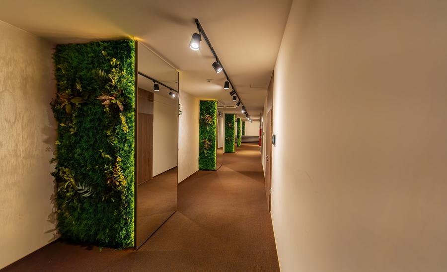 Spațiu comercial, de 320 mp, în Gruia