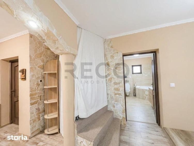 Casă cu 5 camere cu Teren 500 Mp în Borș