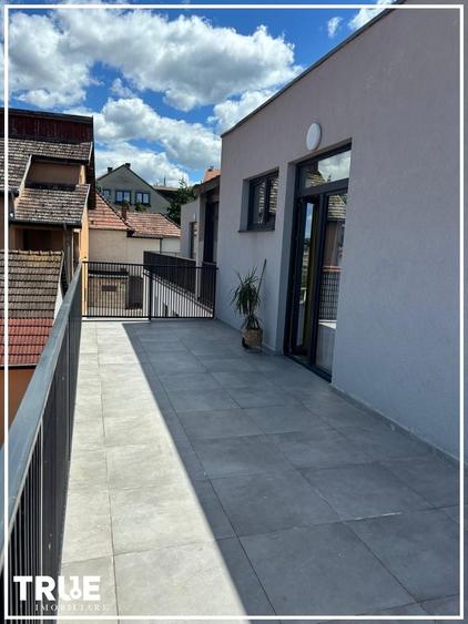 Apartament cu 2 camere decomandat, mobilat în 7 Noiembrie