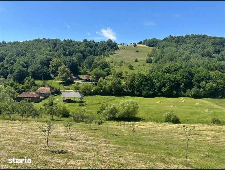 Teren de 1183 mp, în Aștileu