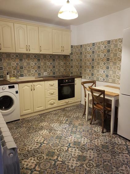 Apartament cu 2 camere decomandat în Exterior Vest