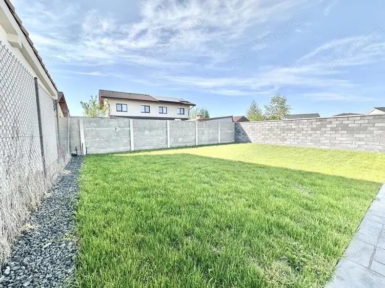 Casă cu 4 camere cu Teren 351 Mp în Urseni