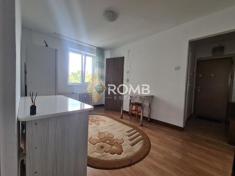 Apartament cu 2 camere semidecomandat, mobilat în Gheorgheni