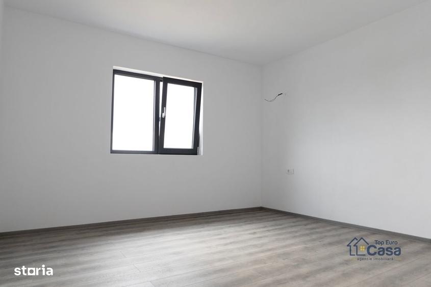Casă cu 3 camere în Piscani