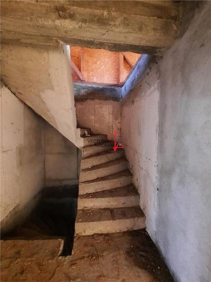 Casă cu 5 camere cu Teren 339 Mp în Pantelimon