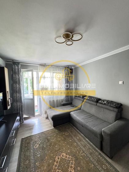 Apartament cu 2 camere semidecomandat, mobilat în Podu Roș