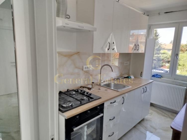 Apartament cu 3 camere decomandat, mobilat în Tractorul