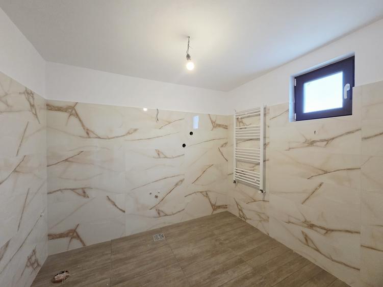 Casă individuală cu 2 camere cu Canalizare în Piața Centrală