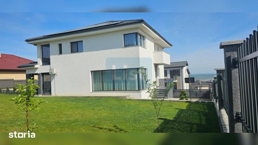Casă cu 4 camere cu Teren 800 Mp în Apahida