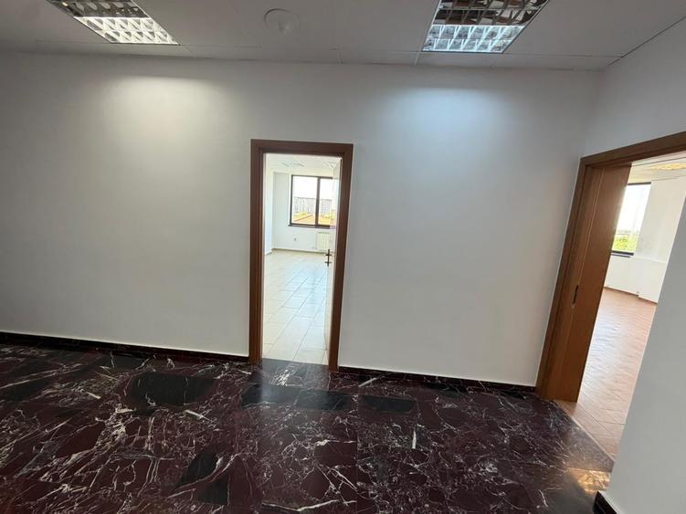 Birou, de 277.92001342773 mp, în Splaiul Independenței
