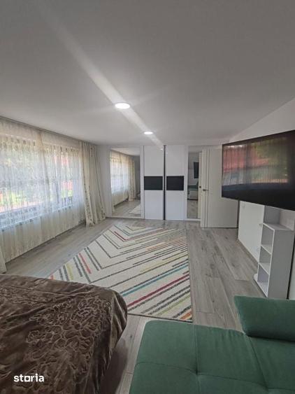 Casă cu 5 camere cu Teren 765 Mp în Valea Borcutului