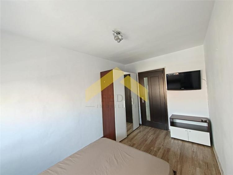 Apartament cu 3 camere decomandat în Aurel Vlaicu