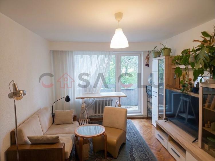 Apartament cu 3 camere semidecomandat, mobilat în Gheorgheni