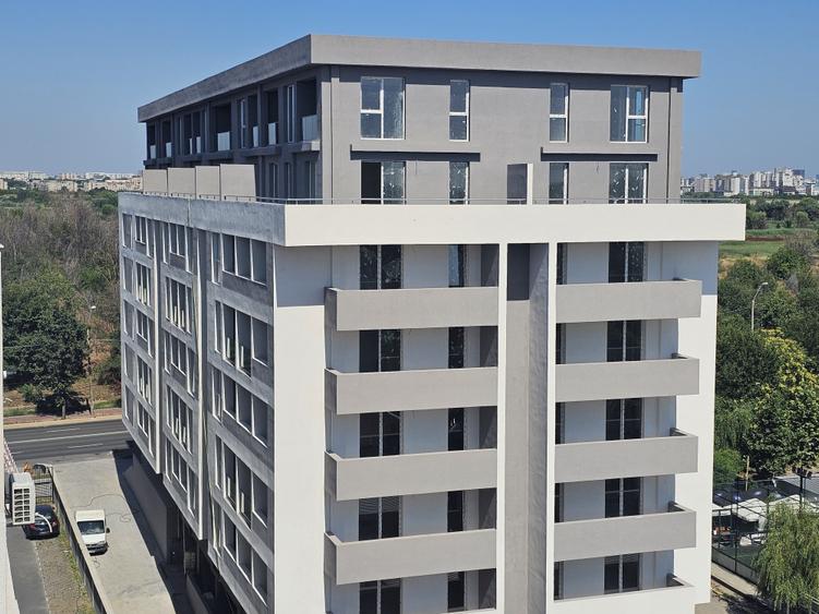Apartament cu 3 camere decomandat în Vitan