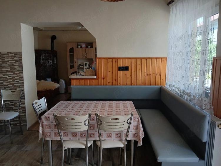 Casă cu 4 camere cu Teren 1408 Mp în Veneția de Jos