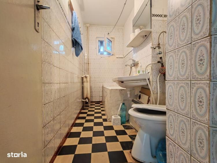Apartament cu 3 camere în Km 4
