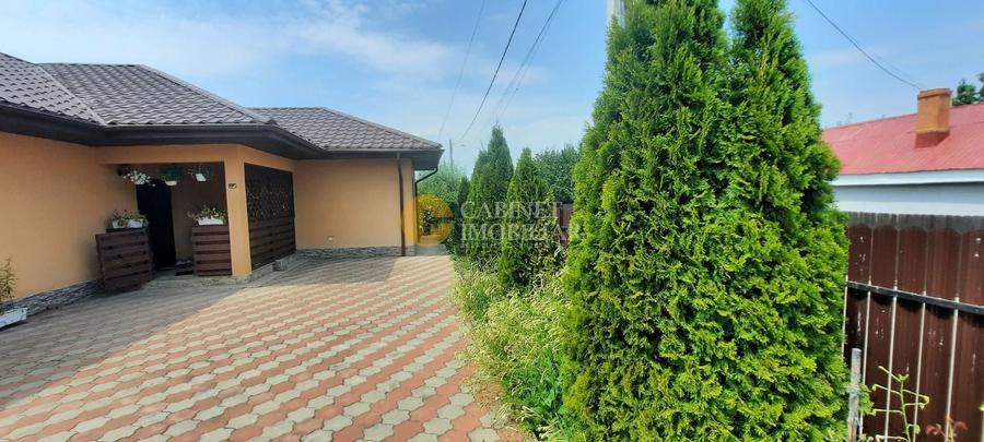 Casă individuală cu 4 camere cu Canalizare în Vocotești