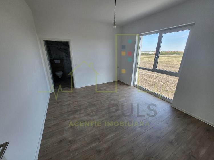Apartament cu 3 camere decomandat în Torontalului