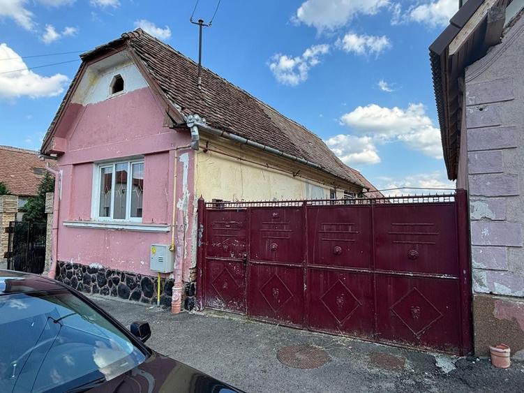 Casă individuală cu 4 camere cu Canalizare în Turnișor