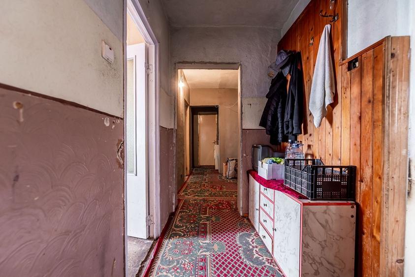 Apartament cu 4 camere decomandat în Micălaca