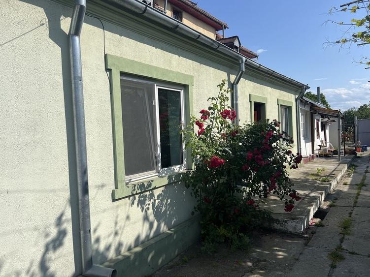Casă cu 3 camere în Central