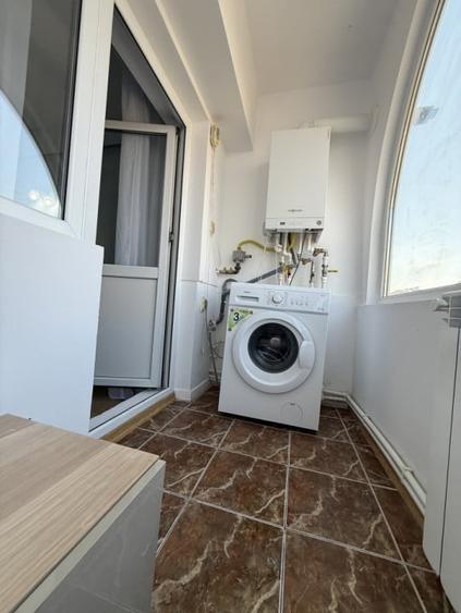 Apartament cu 2 camere decomandat, mobilat în Ultracentral