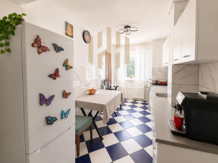 Apartament cu 3 camere semidecomandat, mobilat în Progresul