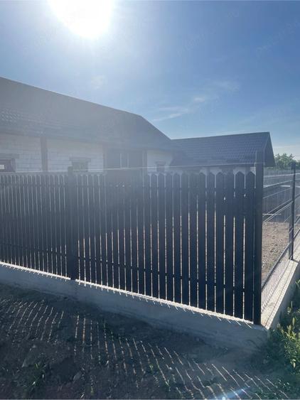 Spațiu comercial, de 215 mp, în Arămoaia