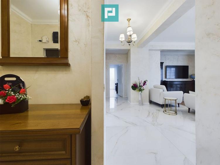 Apartament cu 3 camere decomandat în UTA