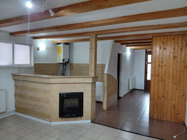 Spațiu comercial, de 50 mp, în Dosu Bricii