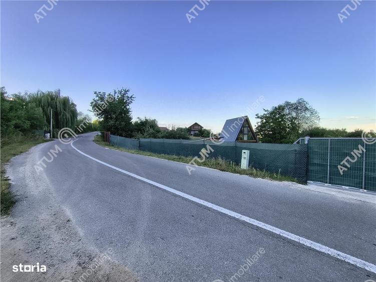 Teren intravilan 1025 mp cu acces utilitati si la drum in Sibiel - 3