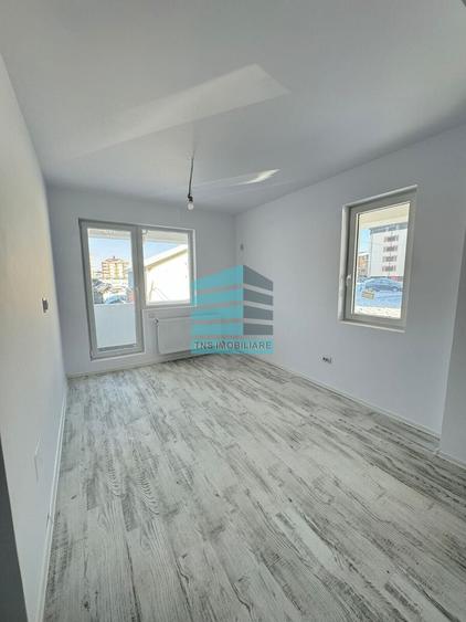 Apartament cu 4 camere în Titan