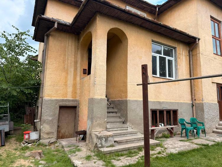 Casă cu 2 camere în Central