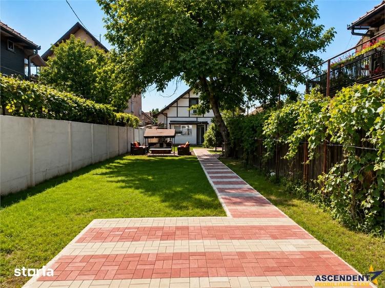 Casă cu 2 camere cu Teren 350 Mp în Florilor