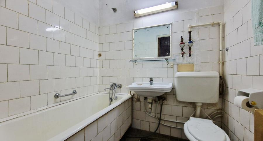 Apartament cu 2 camere decomandat, mobilat în Titan