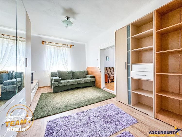 Casă cu 5 camere cu Teren 400 Mp în Simeria