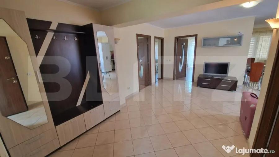 Apartament cu 3 camere decomandat în Central