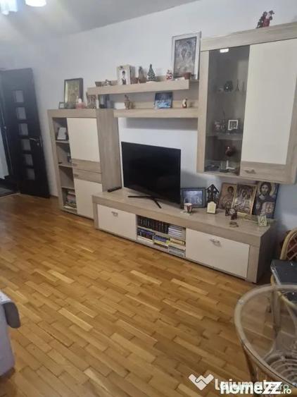 Casă cu 5 camere cu Teren 540 Mp în Broșteni