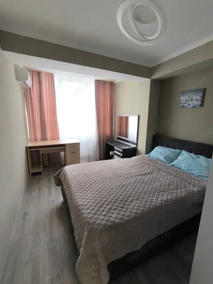 Apartament cu 3 camere decomandat în Tipografilor