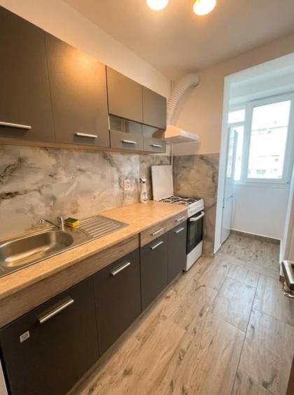 110000euro -apartament 3 camere-totul nou- zona Gorjului - 2