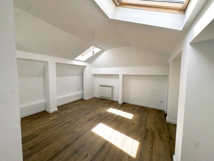 Apartament cu 5 camere decomandat în Floreasca
