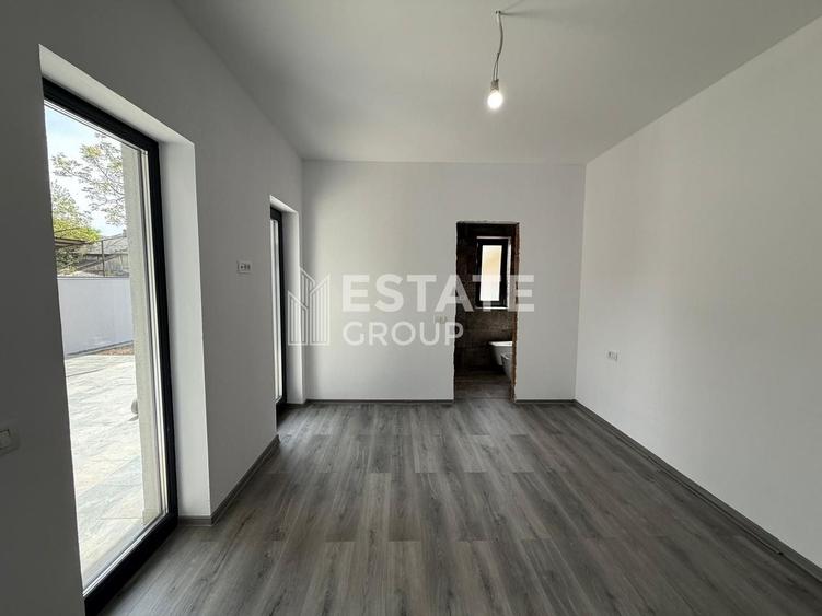 Duplex cu 3 camere cu Canalizare în Moșnița Veche