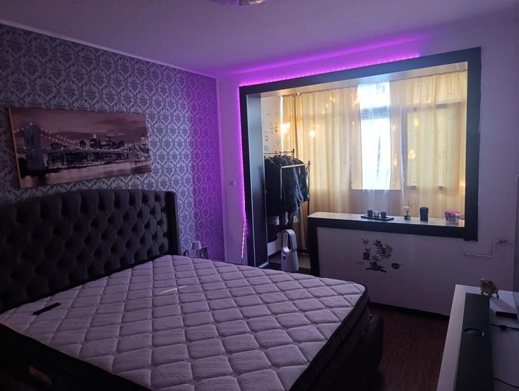 Apartament cu 3 camere semidecomandat în Titan